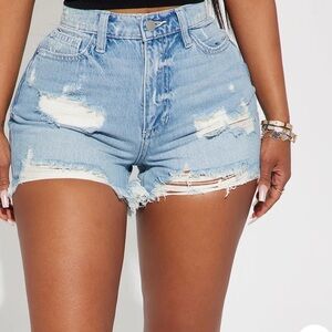 Cut Off Denim Shorts Light Wash